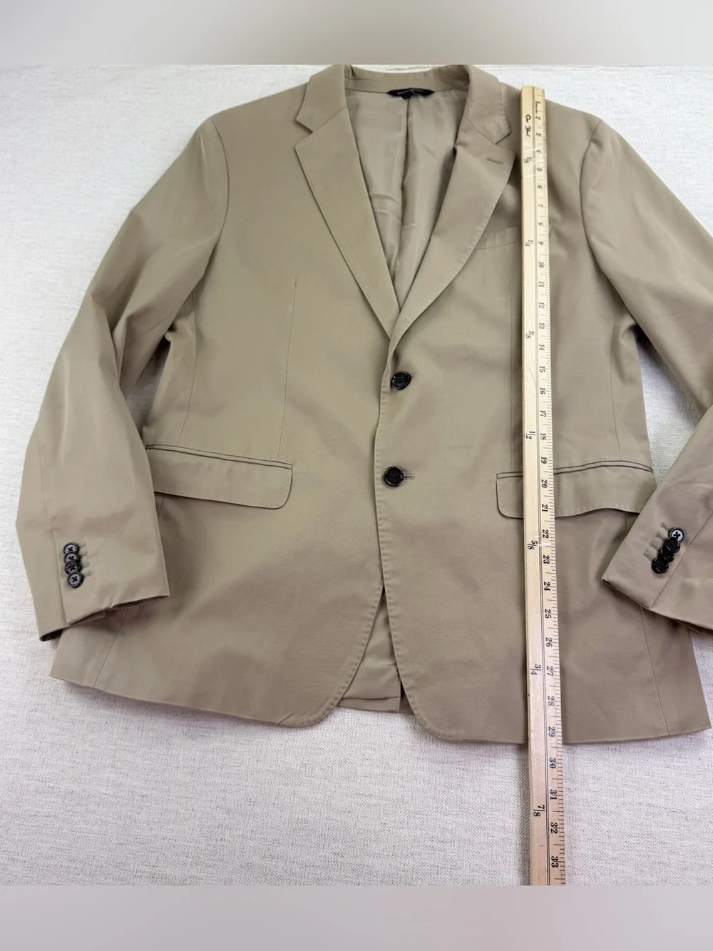 Banana Republic Men's‎ 44R Two-Button chino Sport Coat in tan slim fit stretch